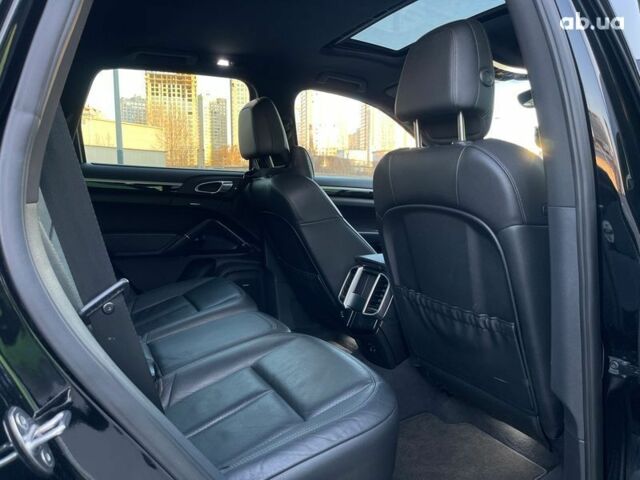 Порше Каен, объемом двигателя 0 л и пробегом 181 тыс. км за 19800 $, фото 10 на Automoto.ua