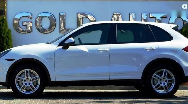 Порше Каен 2012 в Одессе на Automoto.ua Порше Каен, объемом двигателя 0 л и пробегом 122 тыс. км за 23500 $, фото 9 на Automoto.ua