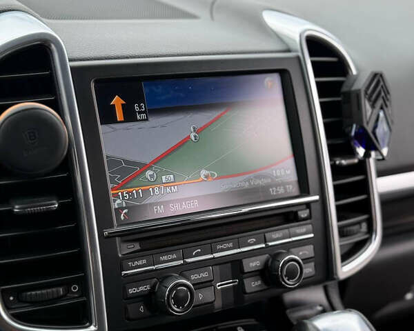 Порше Cayenne, об'ємом двигуна 3 л та пробігом 333 тис. км за 21500 $, фото 18 на Automoto.ua