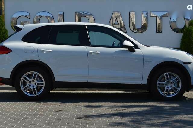 Порше Каен 2012 в Одессе на Automoto.ua Порше Каен, объемом двигателя 0 л и пробегом 122 тыс. км за 23500 $, фото 10 на Automoto.ua