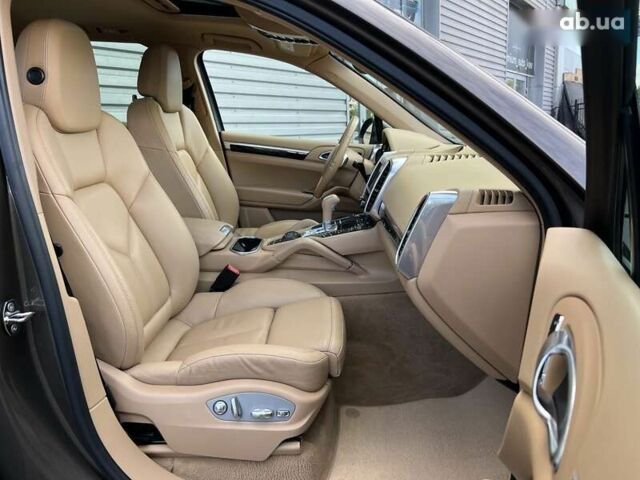 Порше Cayenne, об'ємом двигуна 0 л та пробігом 126 тис. км за 16500 $, фото 12 на Automoto.ua