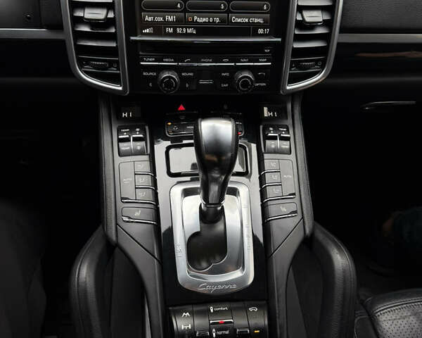Порше Cayenne, об'ємом двигуна 3 л та пробігом 333 тис. км за 21500 $, фото 12 на Automoto.ua