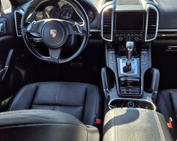 Порше Cayenne, об'ємом двигуна 3.6 л та пробігом 131 тис. км за 18800 $, фото 10 на Automoto.ua