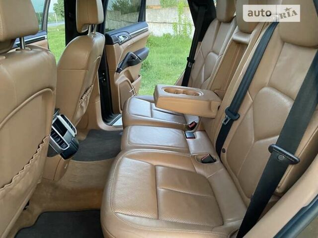 Порше Каен, объемом двигателя 3 л и пробегом 230 тыс. км за 28500 $, фото 46 на Automoto.ua