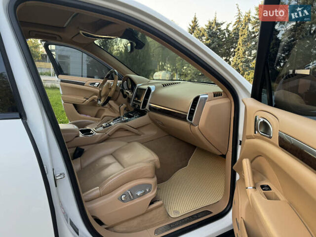 Порше Cayenne, об'ємом двигуна 3 л та пробігом 139 тис. км за 21000 $, фото 2 на Automoto.ua