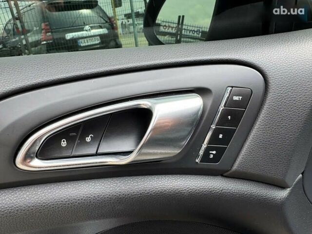 Порше Cayenne, об'ємом двигуна 0 л та пробігом 151 тис. км за 17990 $, фото 18 на Automoto.ua