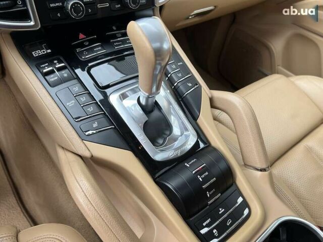 Порше Каен, объемом двигателя 0 л и пробегом 126 тыс. км за 17500 $, фото 18 на Automoto.ua