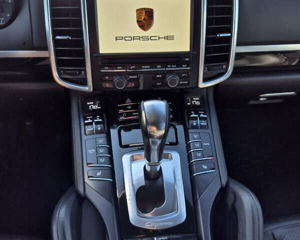 Порше Cayenne, об'ємом двигуна 3.6 л та пробігом 131 тис. км за 18800 $, фото 12 на Automoto.ua