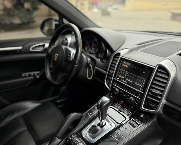 Порше Cayenne, об'ємом двигуна 3 л та пробігом 333 тис. км за 21500 $, фото 10 на Automoto.ua