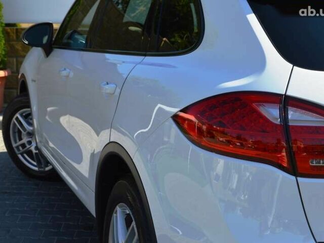 Порше Каен 2012 в Одессе на Automoto.ua Порше Каен, объемом двигателя 0 л и пробегом 122 тыс. км за 23500 $, фото 13 на Automoto.ua