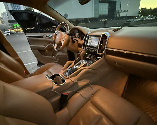 Порше Каен, объемом двигателя 3.6 л и пробегом 270 тыс. км за 18500 $, фото 38 на Automoto.ua