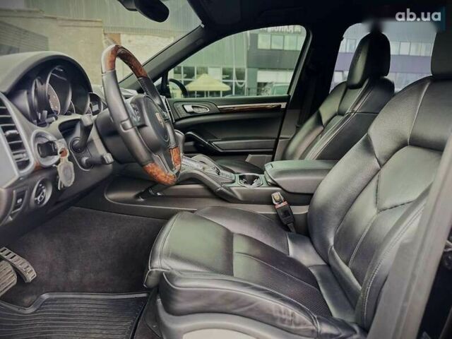 Порше Cayenne, об'ємом двигуна 4.1 л та пробігом 273 тис. км за 23999 $, фото 24 на Automoto.ua