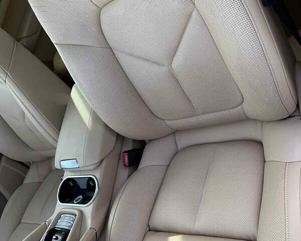 Порше Cayenne, об'ємом двигуна 3 л та пробігом 212 тис. км за 26500 $, фото 12 на Automoto.ua