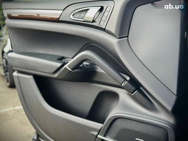 Порше Cayenne, об'ємом двигуна 4.1 л та пробігом 273 тис. км за 23999 $, фото 23 на Automoto.ua