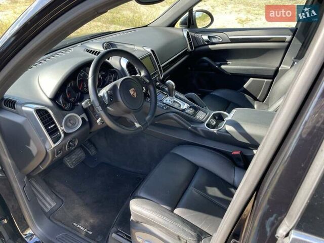 Порше Каен, объемом двигателя 3 л и пробегом 120 тыс. км за 28999 $, фото 7 на Automoto.ua
