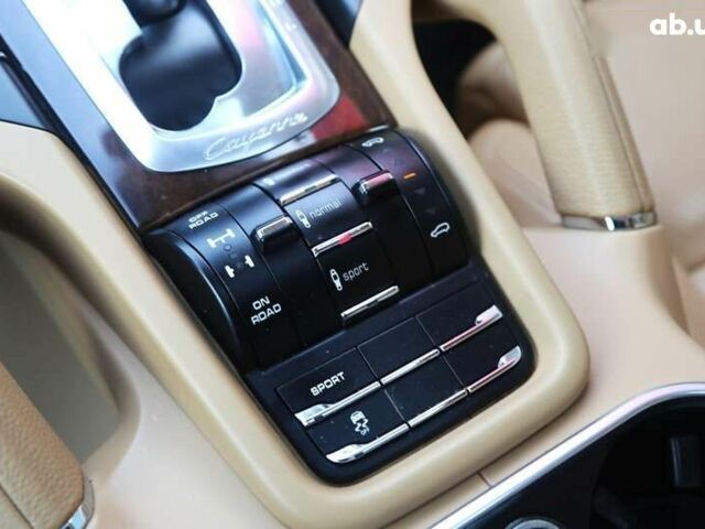Порше Каен, объемом двигателя 3 л и пробегом 150 тыс. км за 26500 $, фото 22 на Automoto.ua