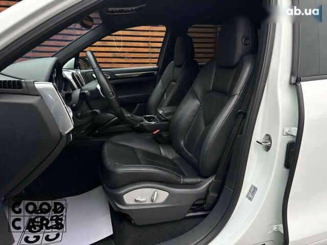 Порше Каен, объемом двигателя 3 л и пробегом 163 тыс. км за 19500 $, фото 24 на Automoto.ua
