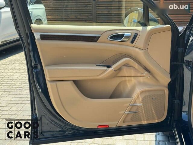 Порше Каен, объемом двигателя 3 л и пробегом 142 тыс. км за 22500 $, фото 13 на Automoto.ua