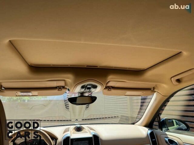 Порше Каен, объемом двигателя 3 л и пробегом 142 тыс. км за 22500 $, фото 24 на Automoto.ua