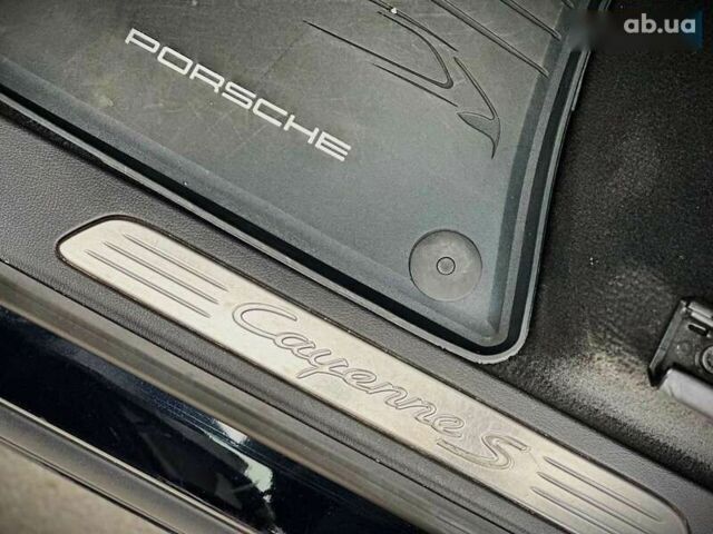 Порше Cayenne, об'ємом двигуна 4.1 л та пробігом 273 тис. км за 23999 $, фото 22 на Automoto.ua