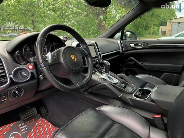 Порше Каен, объемом двигателя 3 л и пробегом 190 тыс. км за 23800 $, фото 24 на Automoto.ua
