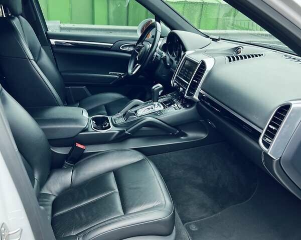 Порше Каен, объемом двигателя 3.6 л и пробегом 147 тыс. км за 25500 $, фото 12 на Automoto.ua