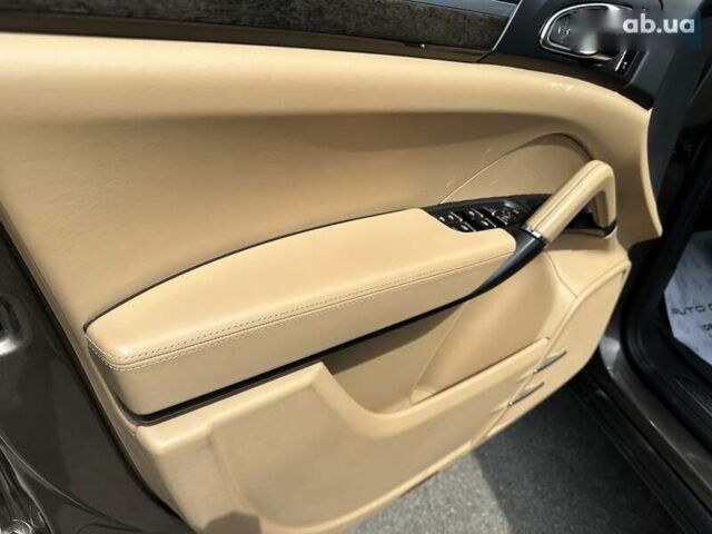 Порше Каен, объемом двигателя 0 л и пробегом 180 тыс. км за 26900 $, фото 17 на Automoto.ua