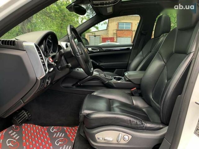 Порше Каен, объемом двигателя 3 л и пробегом 190 тыс. км за 23800 $, фото 23 на Automoto.ua