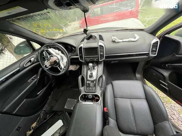Порше Cayenne, об'ємом двигуна 3.6 л та пробігом 53 тис. км за 10700 $, фото 3 на Automoto.ua