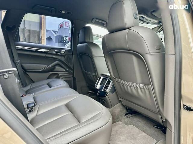 Порше Каен, объемом двигателя 3 л и пробегом 189 тыс. км за 33800 $, фото 28 на Automoto.ua