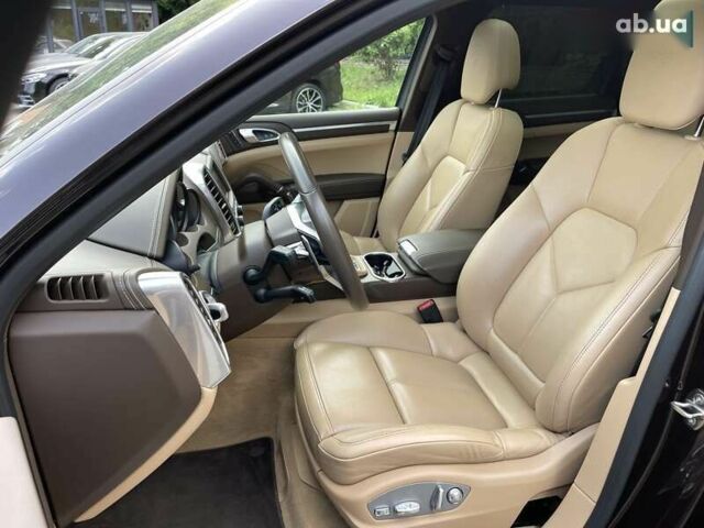 Порше Каен, объемом двигателя 4.1 л и пробегом 58 тыс. км за 61100 $, фото 20 на Automoto.ua