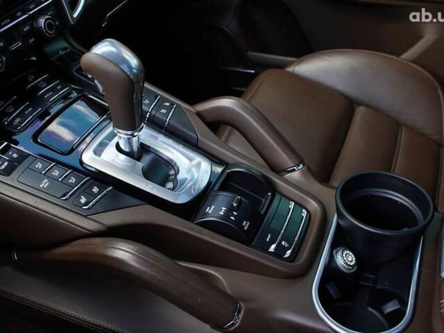 Порше Cayenne, об'ємом двигуна 3 л та пробігом 124 тис. км за 38700 $, фото 27 на Automoto.ua