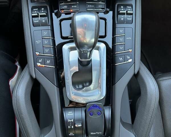 Порше Cayenne, об'ємом двигуна 3.6 л та пробігом 85 тис. км за 40000 $, фото 7 на Automoto.ua