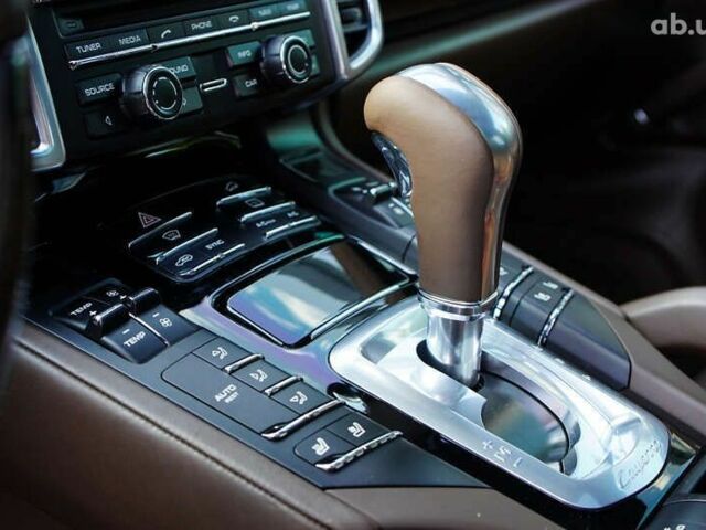 Порше Cayenne, об'ємом двигуна 3 л та пробігом 124 тис. км за 38700 $, фото 28 на Automoto.ua