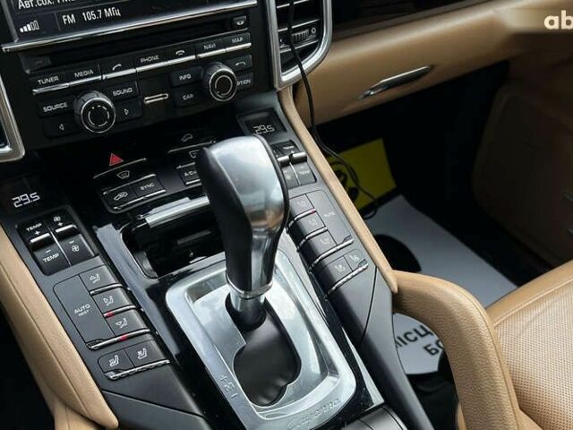 Порше Cayenne, об'ємом двигуна 0 л та пробігом 142 тис. км за 33900 $, фото 15 на Automoto.ua