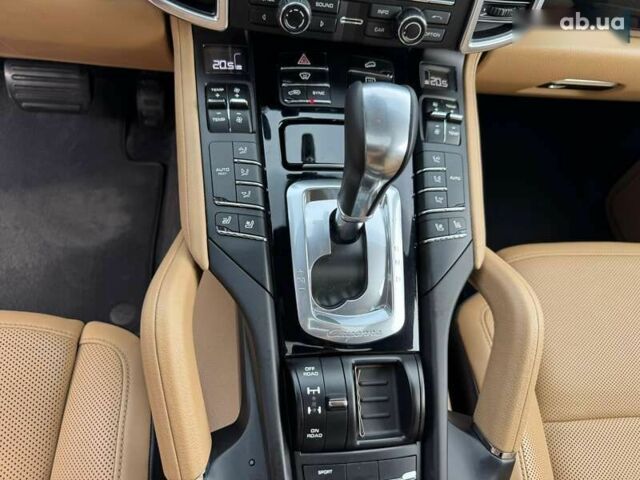 Порше Каен, объемом двигателя 3 л и пробегом 163 тыс. км за 35500 $, фото 18 на Automoto.ua
