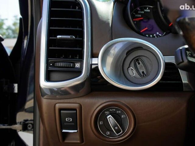 Порше Каен, объемом двигателя 3 л и пробегом 124 тыс. км за 38999 $, фото 21 на Automoto.ua