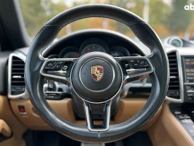 Порше Cayenne, об'ємом двигуна 0 л та пробігом 142 тис. км за 33900 $, фото 9 на Automoto.ua