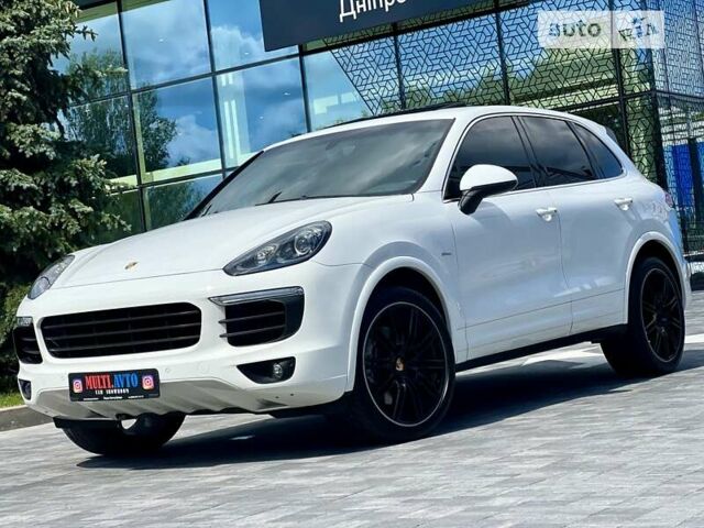 Порше Cayenne, об'ємом двигуна 3 л та пробігом 128 тис. км за 39900 $, фото 2 на Automoto.ua