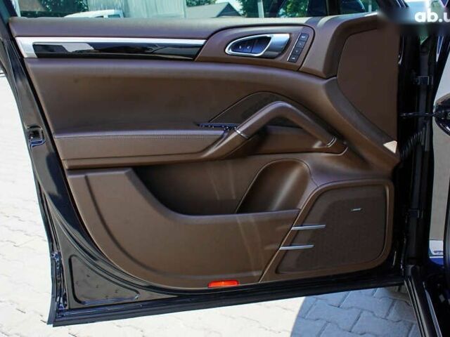 Порше Каен, объемом двигателя 3 л и пробегом 124 тыс. км за 38999 $, фото 18 на Automoto.ua