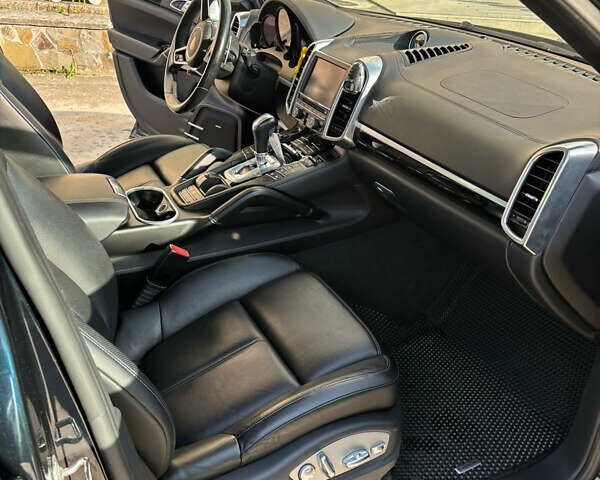 Порше Cayenne, об'ємом двигуна 3.6 л та пробігом 102 тис. км за 32999 $, фото 3 на Automoto.ua