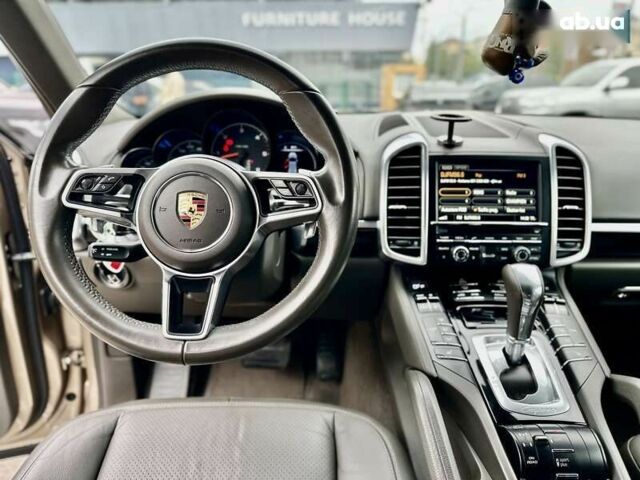 Порше Каен, объемом двигателя 3 л и пробегом 189 тыс. км за 33800 $, фото 25 на Automoto.ua