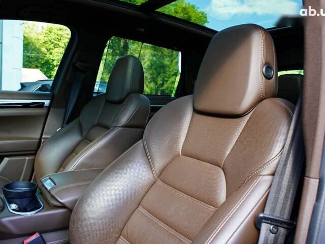 Порше Каен, объемом двигателя 3 л и пробегом 124 тыс. км за 38999 $, фото 22 на Automoto.ua