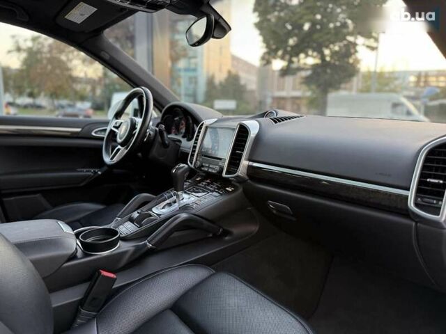 Порше Каен, объемом двигателя 3.6 л и пробегом 62 тыс. км за 32999 $, фото 14 на Automoto.ua