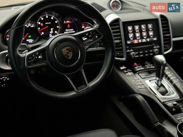 Порше Каен, объемом двигателя 3.6 л и пробегом 135 тыс. км за 32999 $, фото 24 на Automoto.ua