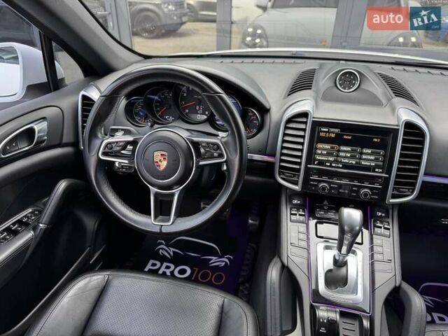 Порше Каен, объемом двигателя 3.6 л и пробегом 114 тыс. км за 27900 $, фото 21 на Automoto.ua