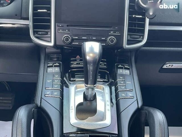 Порше Cayenne, об'ємом двигуна 3.6 л та пробігом 141 тис. км за 32500 $, фото 19 на Automoto.ua