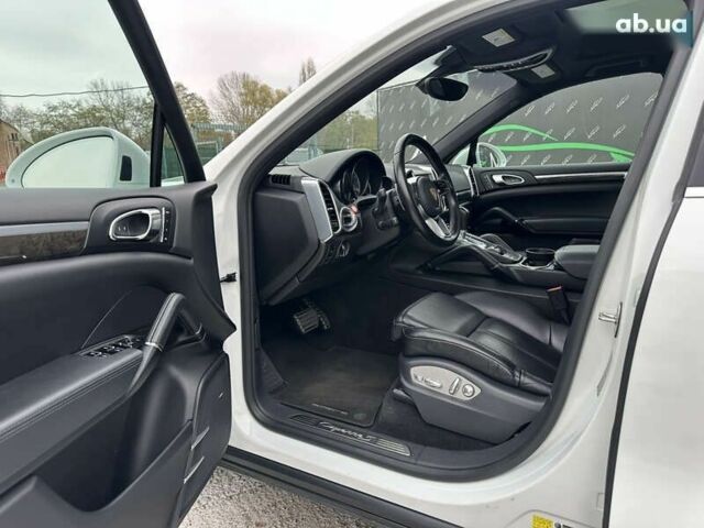 Порше Каен, объемом двигателя 3.6 л и пробегом 62 тыс. км за 29999 $, фото 5 на Automoto.ua