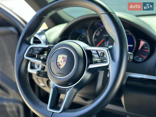 Порше Каен, объемом двигателя 3.6 л и пробегом 103 тыс. км за 35900 $, фото 6 на Automoto.ua