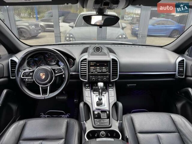 Порше Каен, объемом двигателя 3.6 л и пробегом 114 тыс. км за 27900 $, фото 23 на Automoto.ua